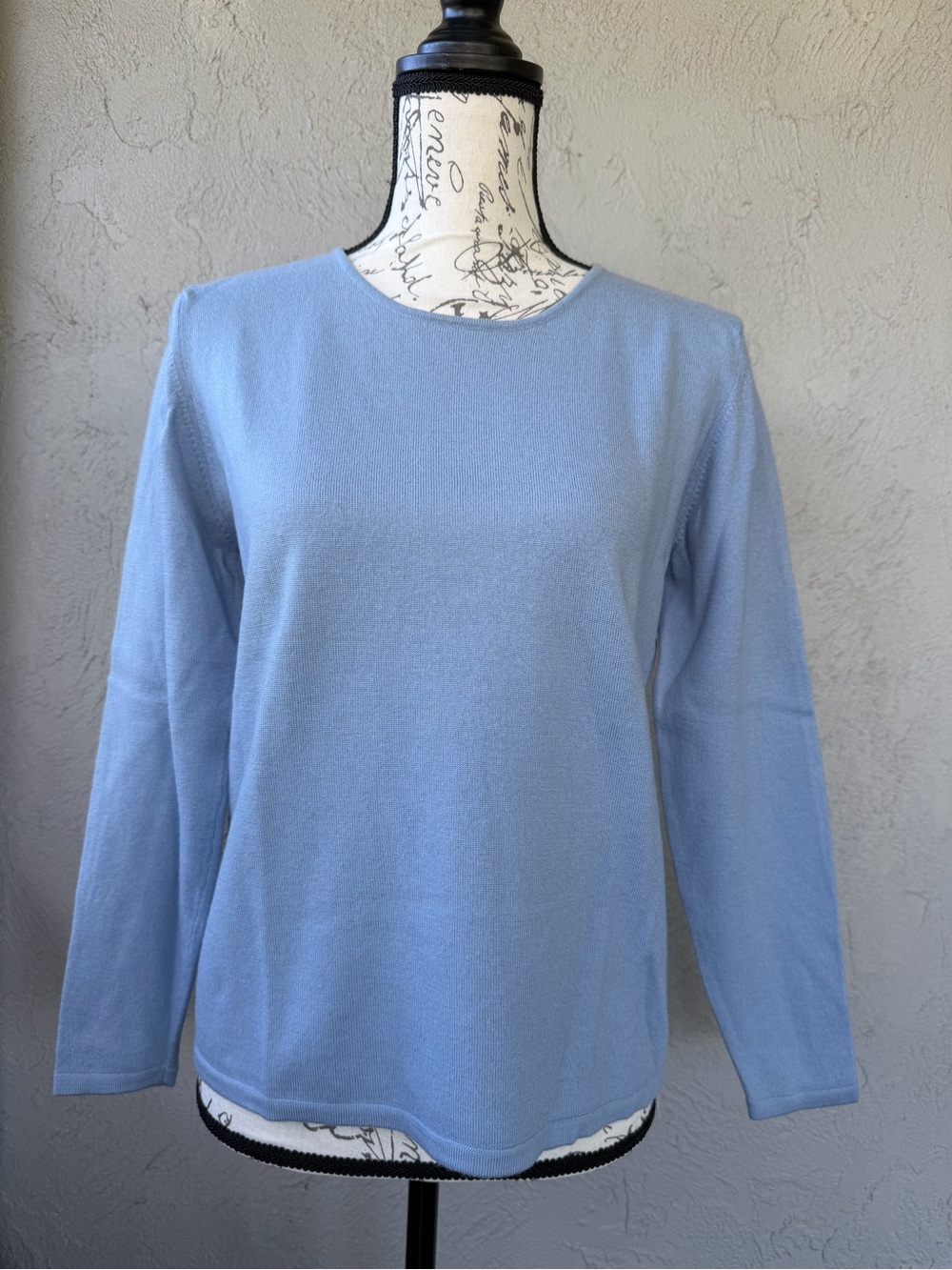 Sutton Studio Light Blue Long-Sleeve Crewneck 100% merino wool
